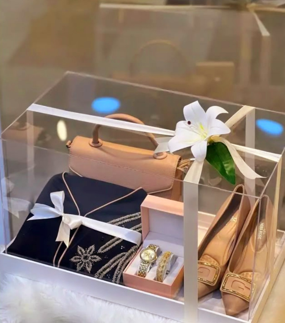 Customized Acrylic Gift Box – Personalized Name & Size Premium Transparent Gift Box - Image 6